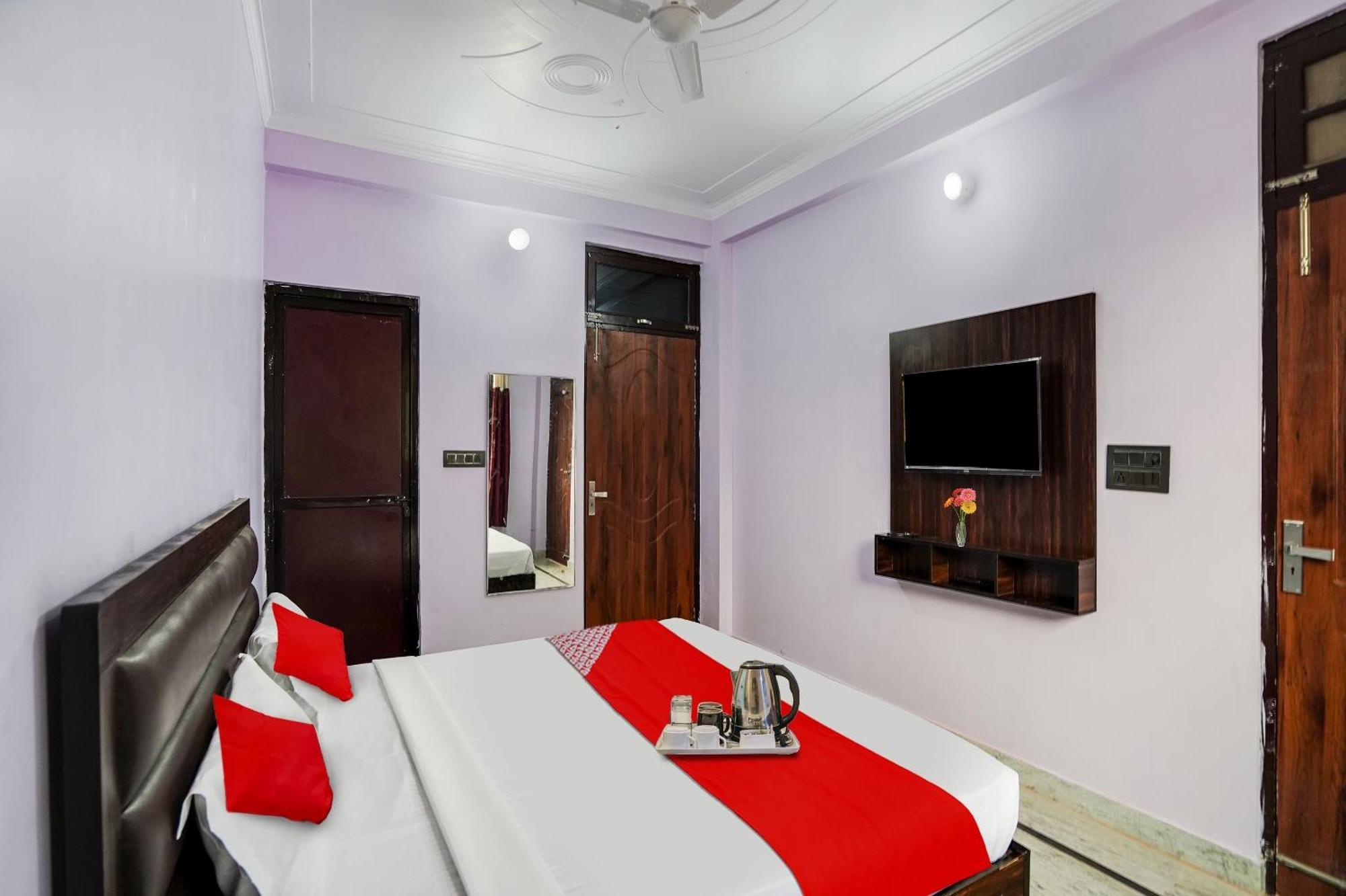 Hotel O Ayurma Inn Chinhat Bagian luar foto